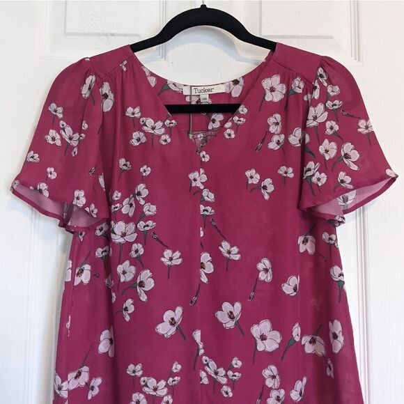 Tucker Chelsea Top Tahitian Gardenia in Double Georgette Silk Blouse Floral - Picture 2 of 10